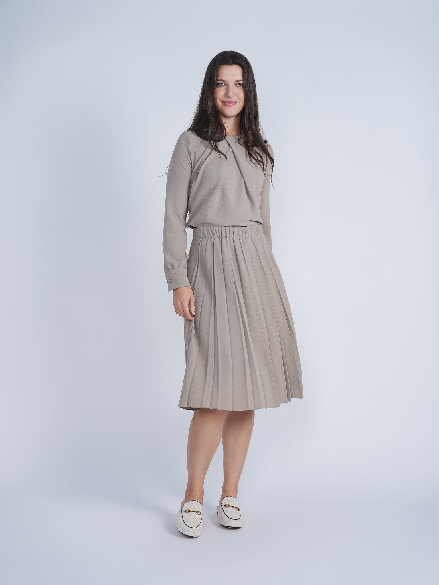 Pleated Skirt in by Noni