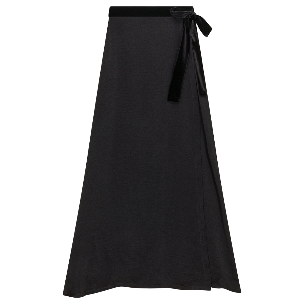 Long Skirt with Belt in by Noni