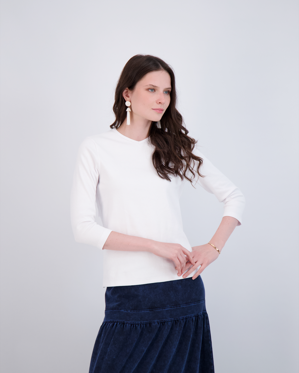 V Neck Ribbed Tee in by Riff