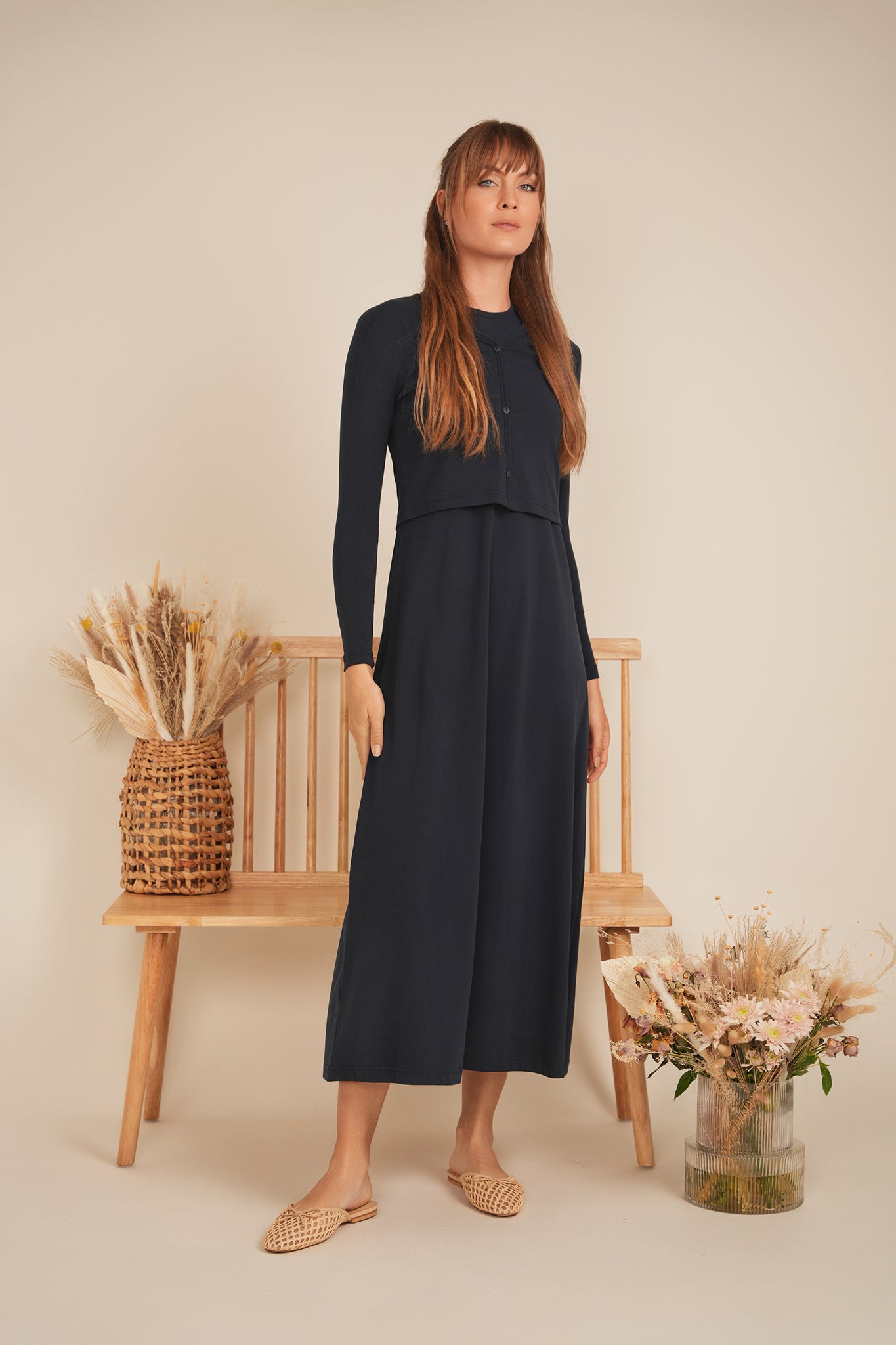 Cropped V-Neck Cardigan in by MiuMax