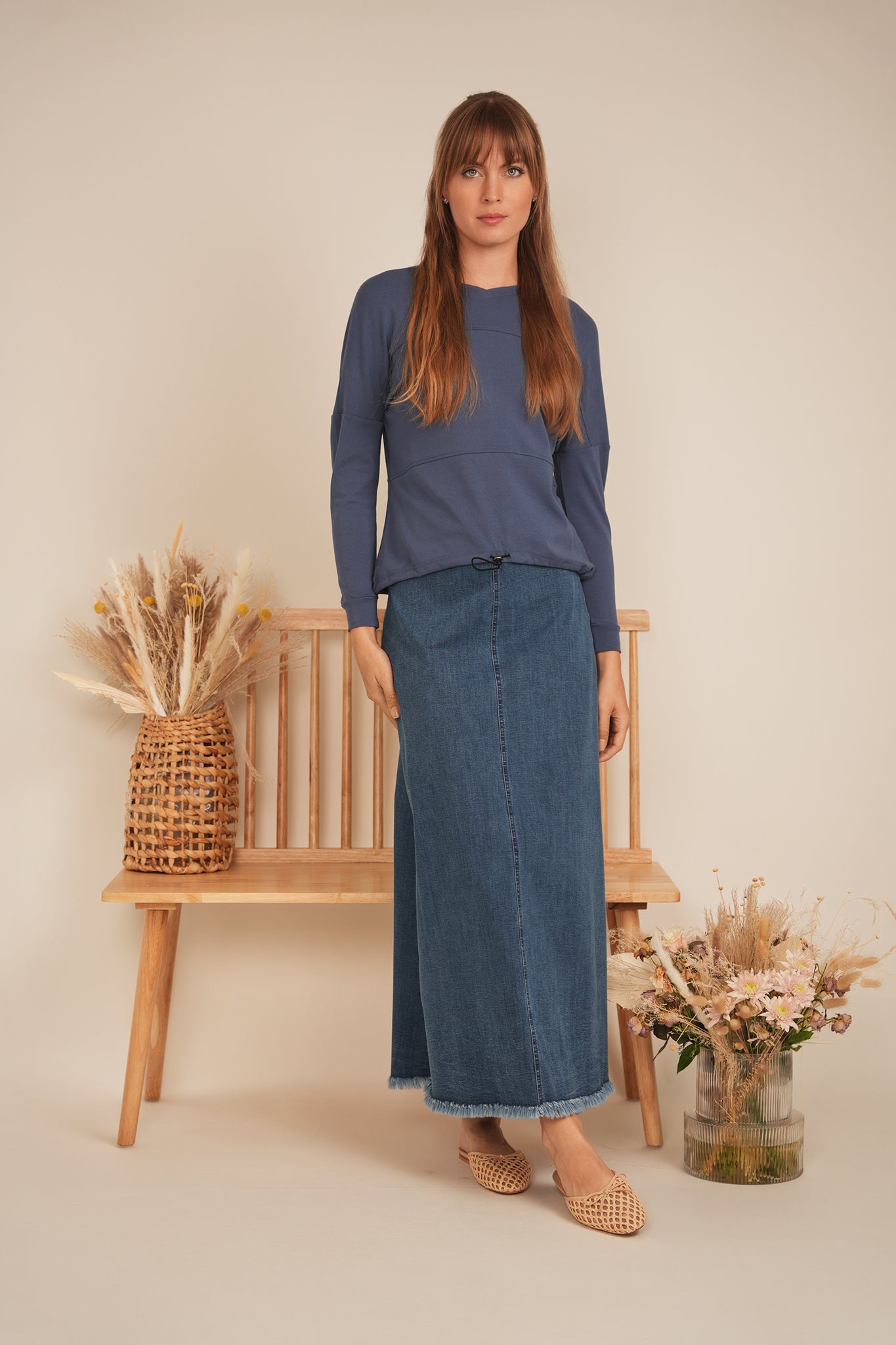 Bungee Sweatshirt in by MiuMax