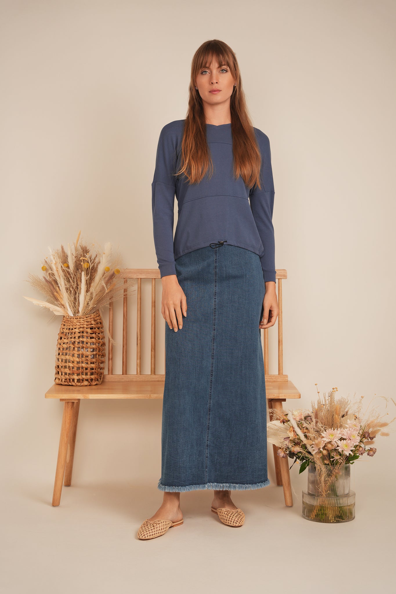 Bungee Sweatshirt in by MiuMax