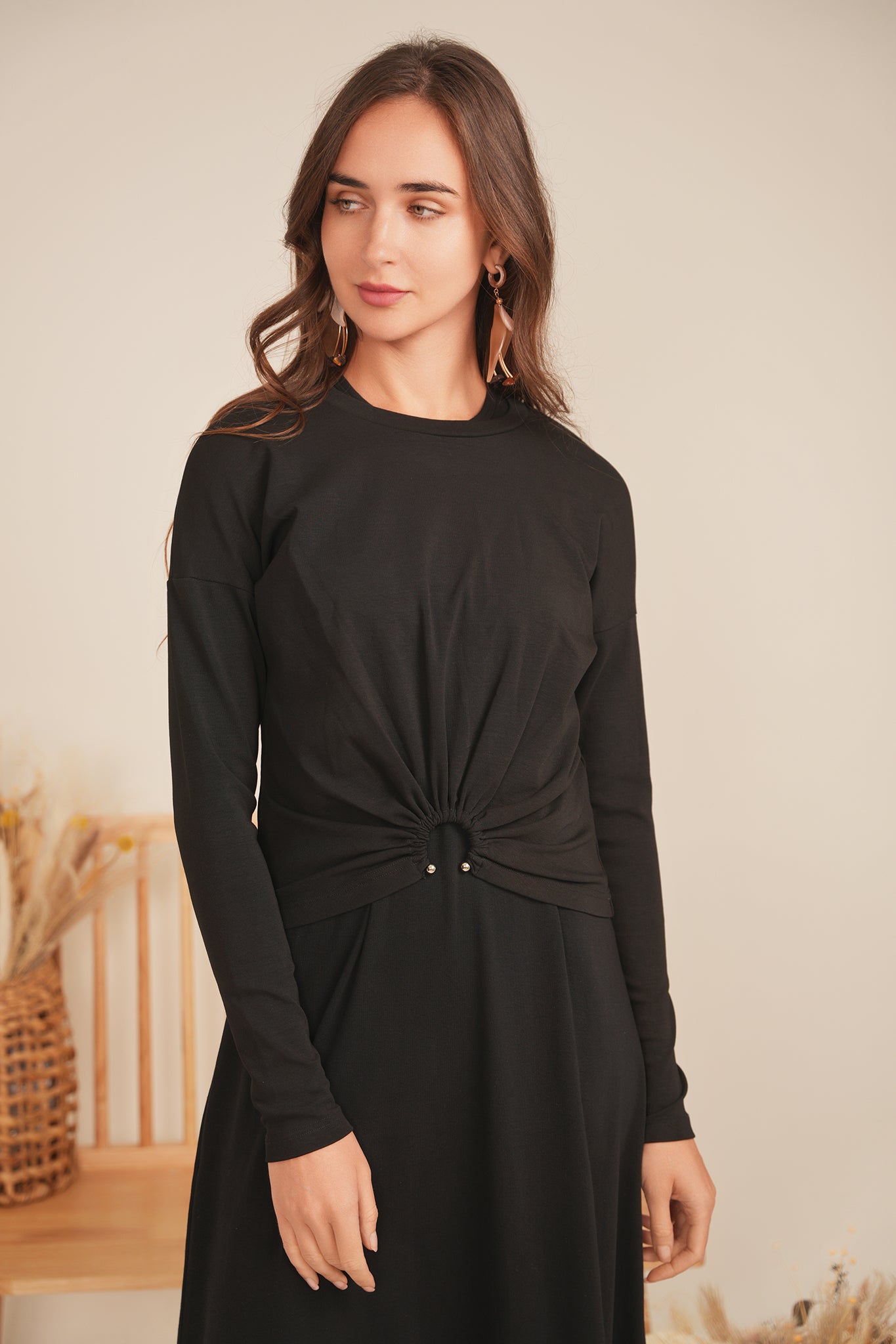 Cropped Gathered Ring Tee in by Spades