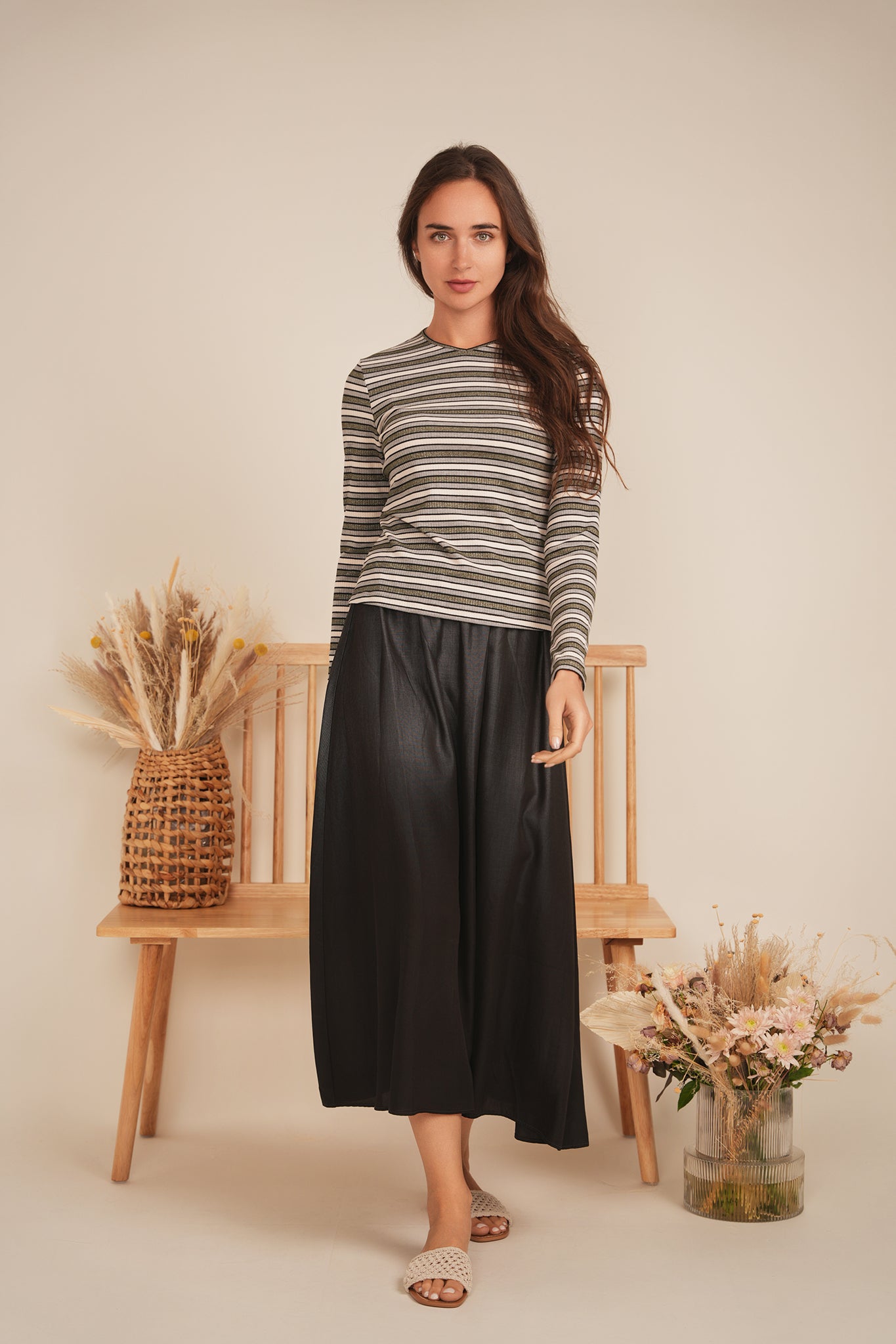 Striped Metalic V Neck Tee in by BuHu