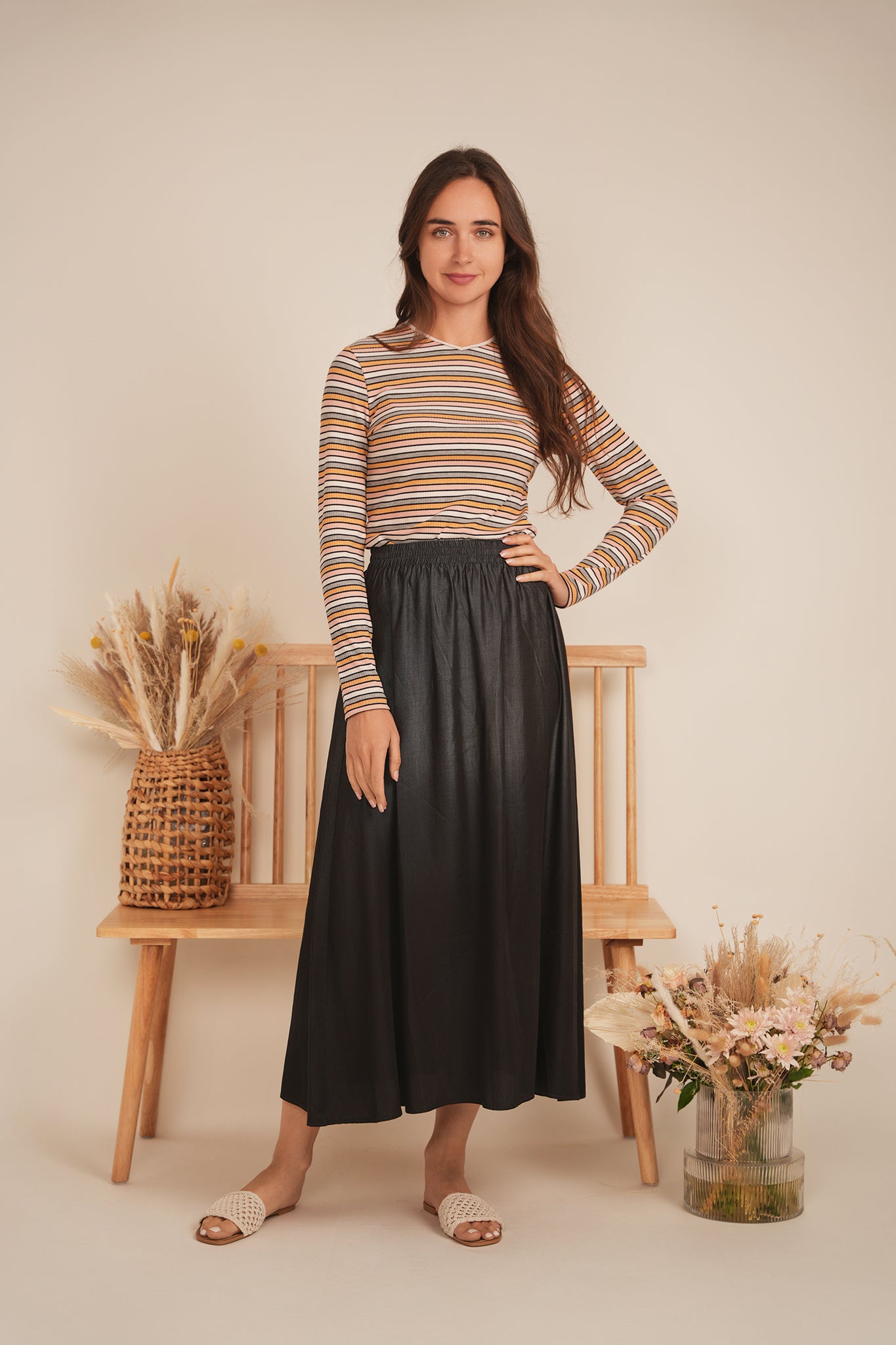 Striped Metalic V Neck Tee in by BuHu