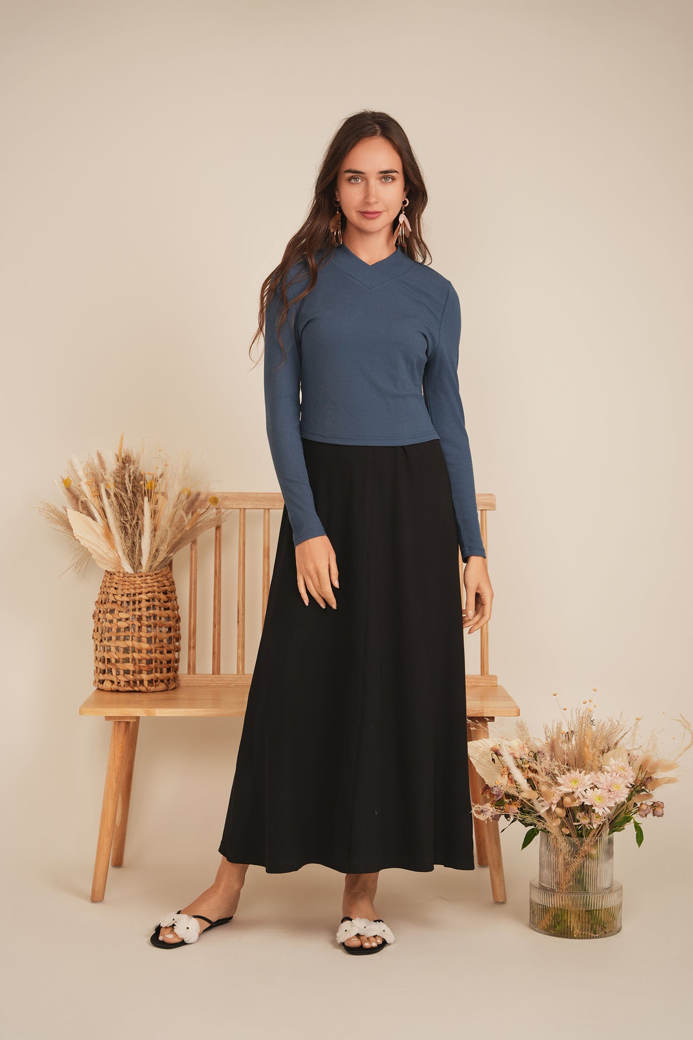 Cropped V Neck Tee in by Positive