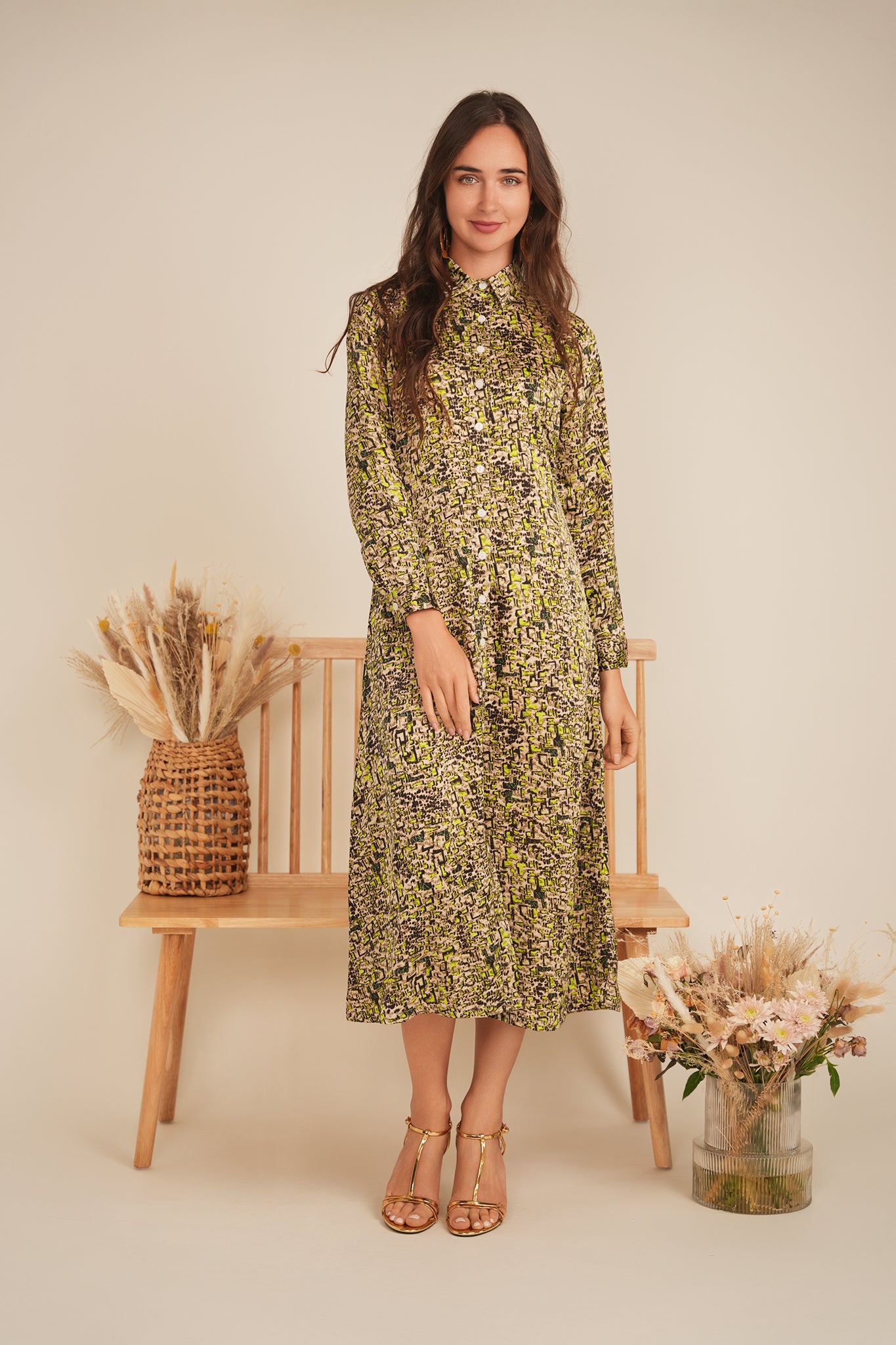 printed satin shirt dress Vestido Tipo Camisa de Satin Becoming Richer - Brown Combo