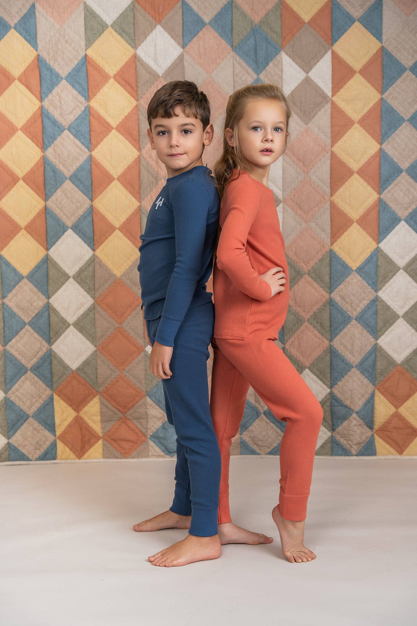 Waffle Square Textured 2Pc Set in by FYI