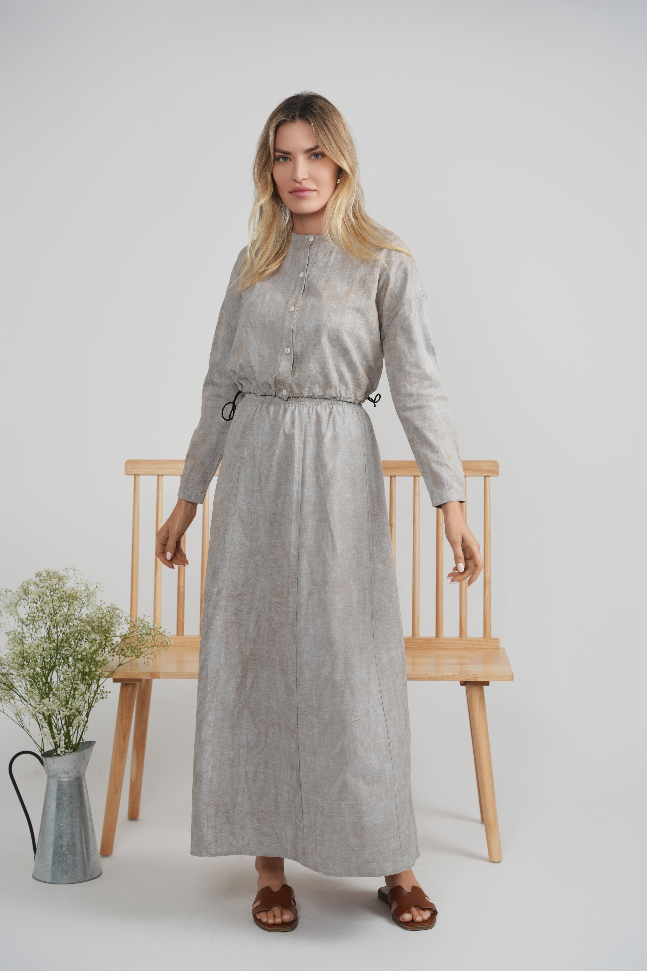 Cotton Linen Cropped Bungee Top in by Versatile