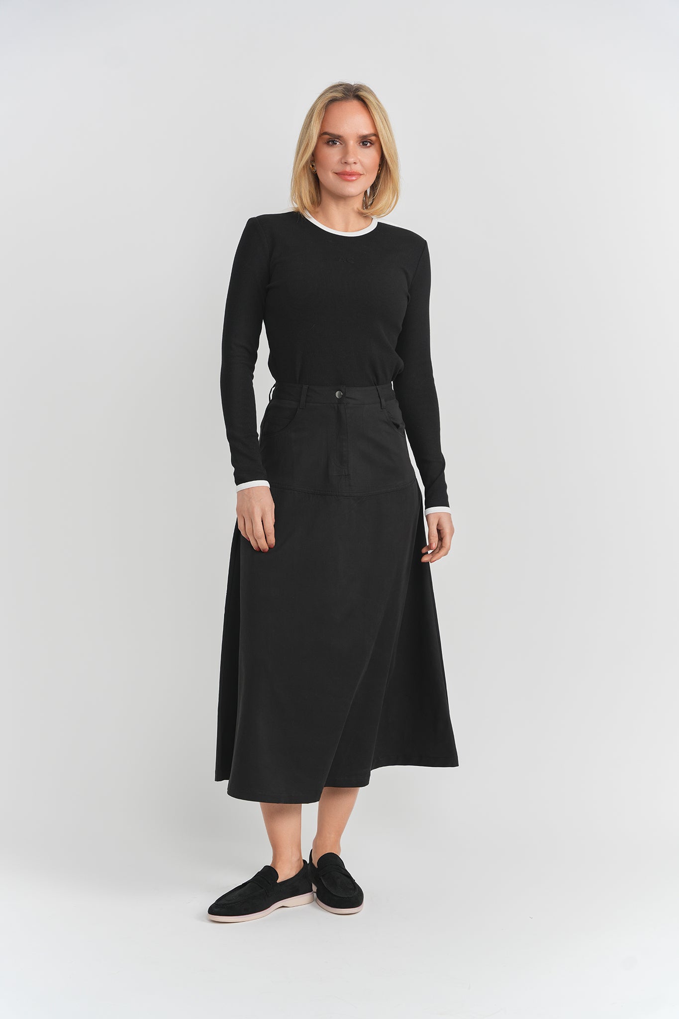 Ribbed Contrast Trim Top in by Aspect