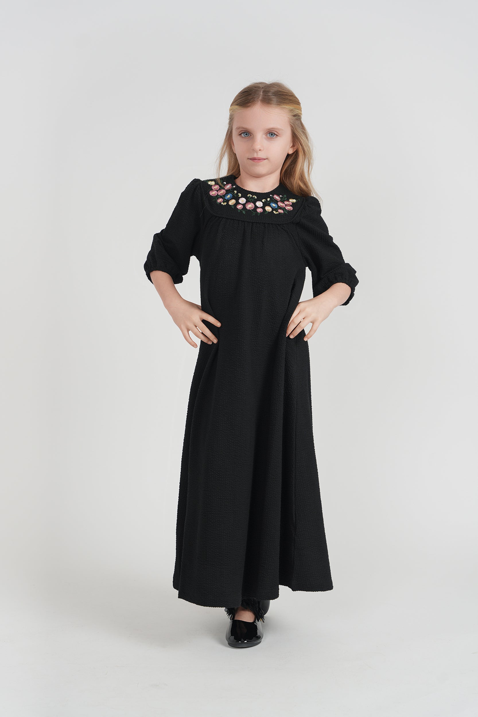 Seersucker Embroiderered Robe in by Seal