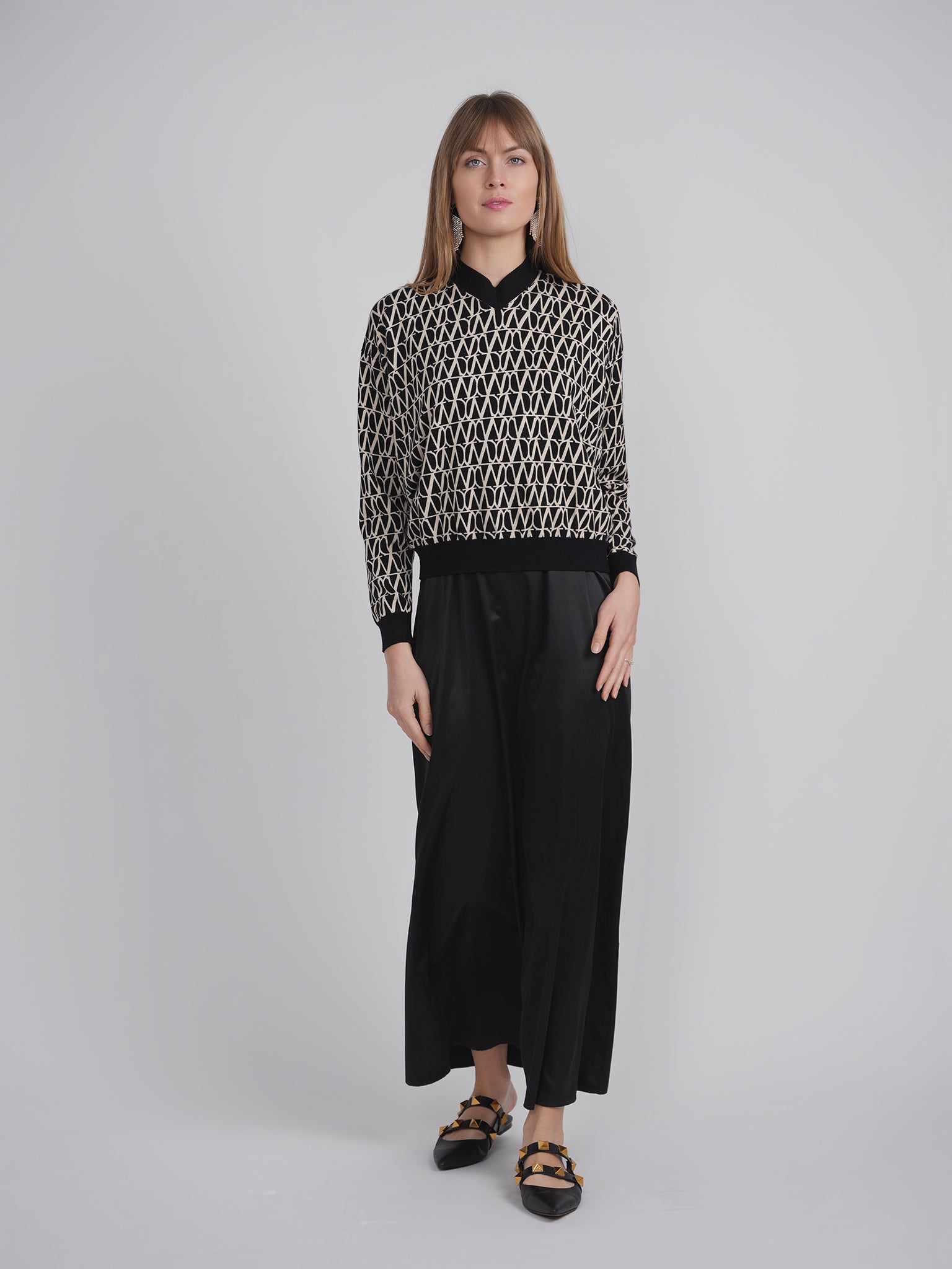 V Neck Floral Knit Sweater in by Diciannove