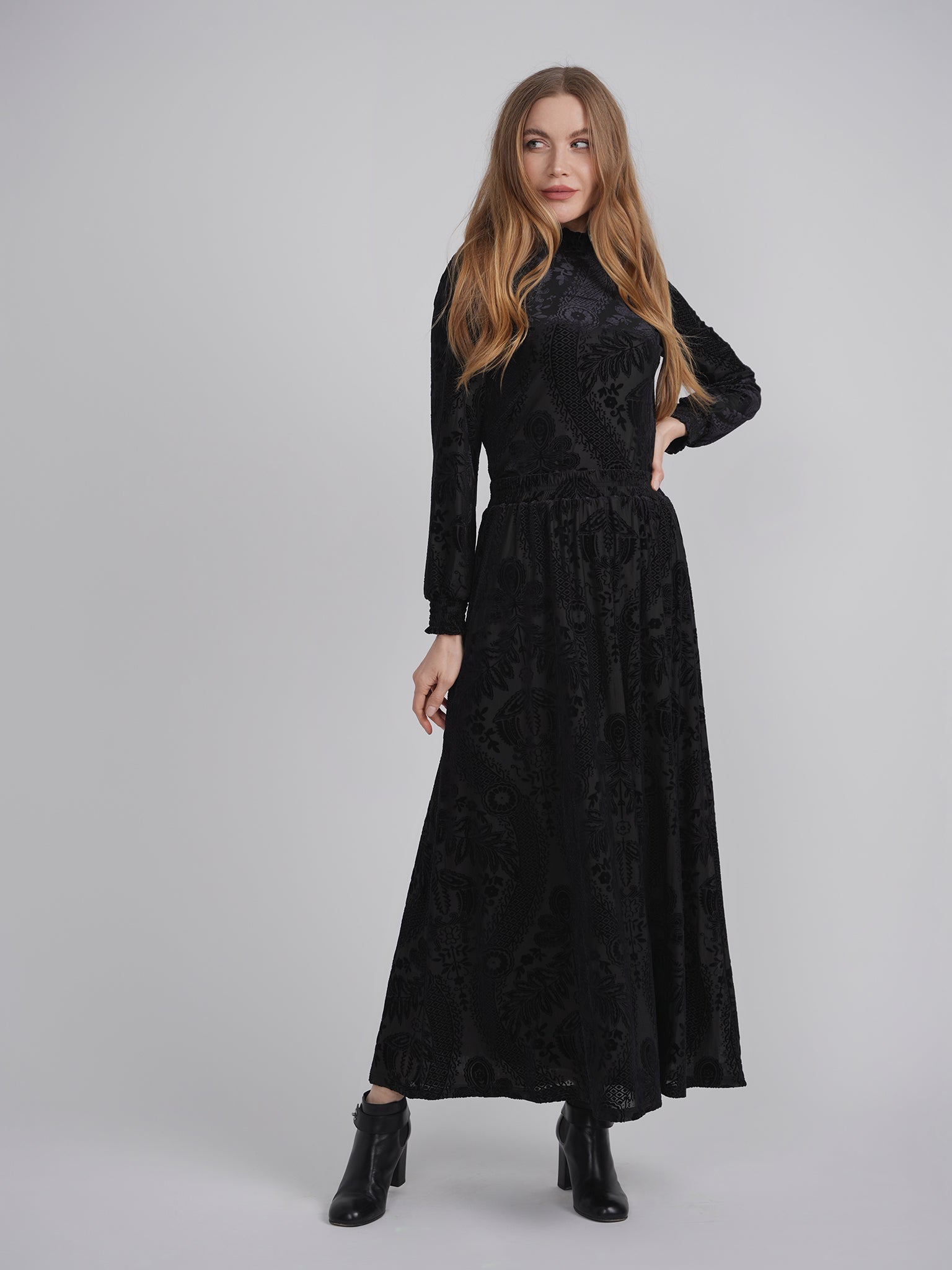Burnout Velour A Line Skirt 2 PC Maxi Set in by Midi