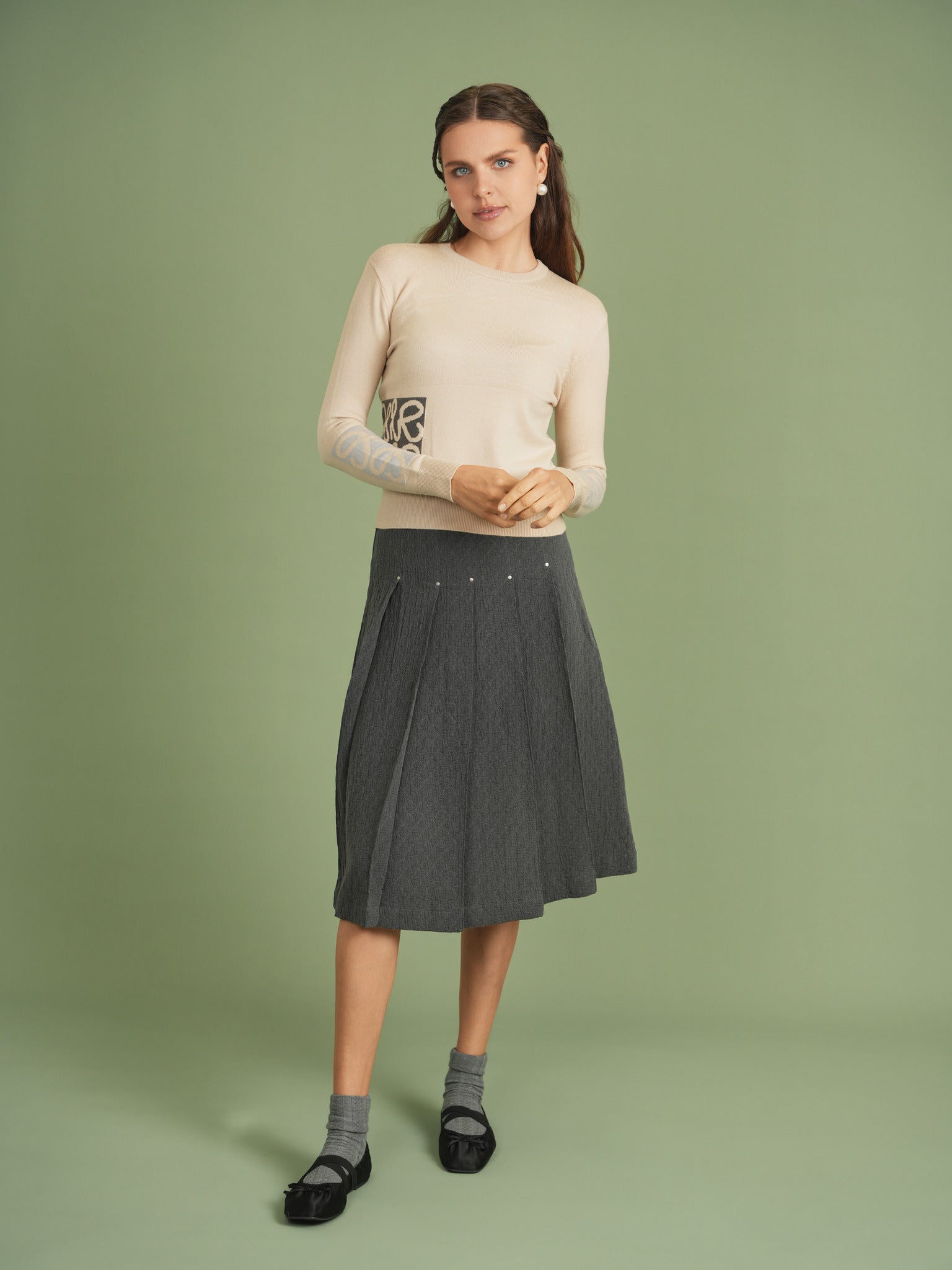 Woven Jacquard Pleated Skirt in Olive by FYI