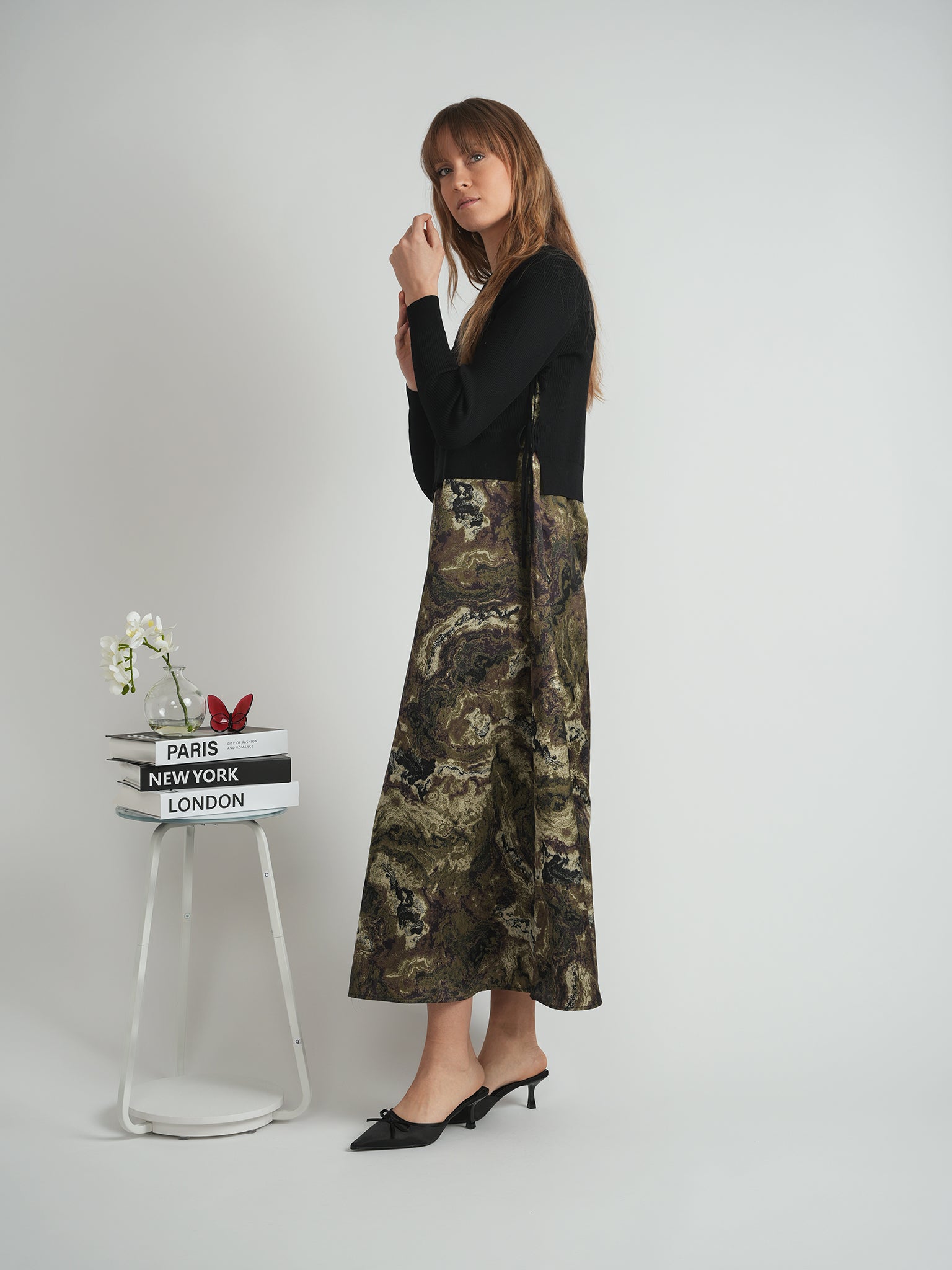 Cropped Double Tie Sweater in by MiuMax