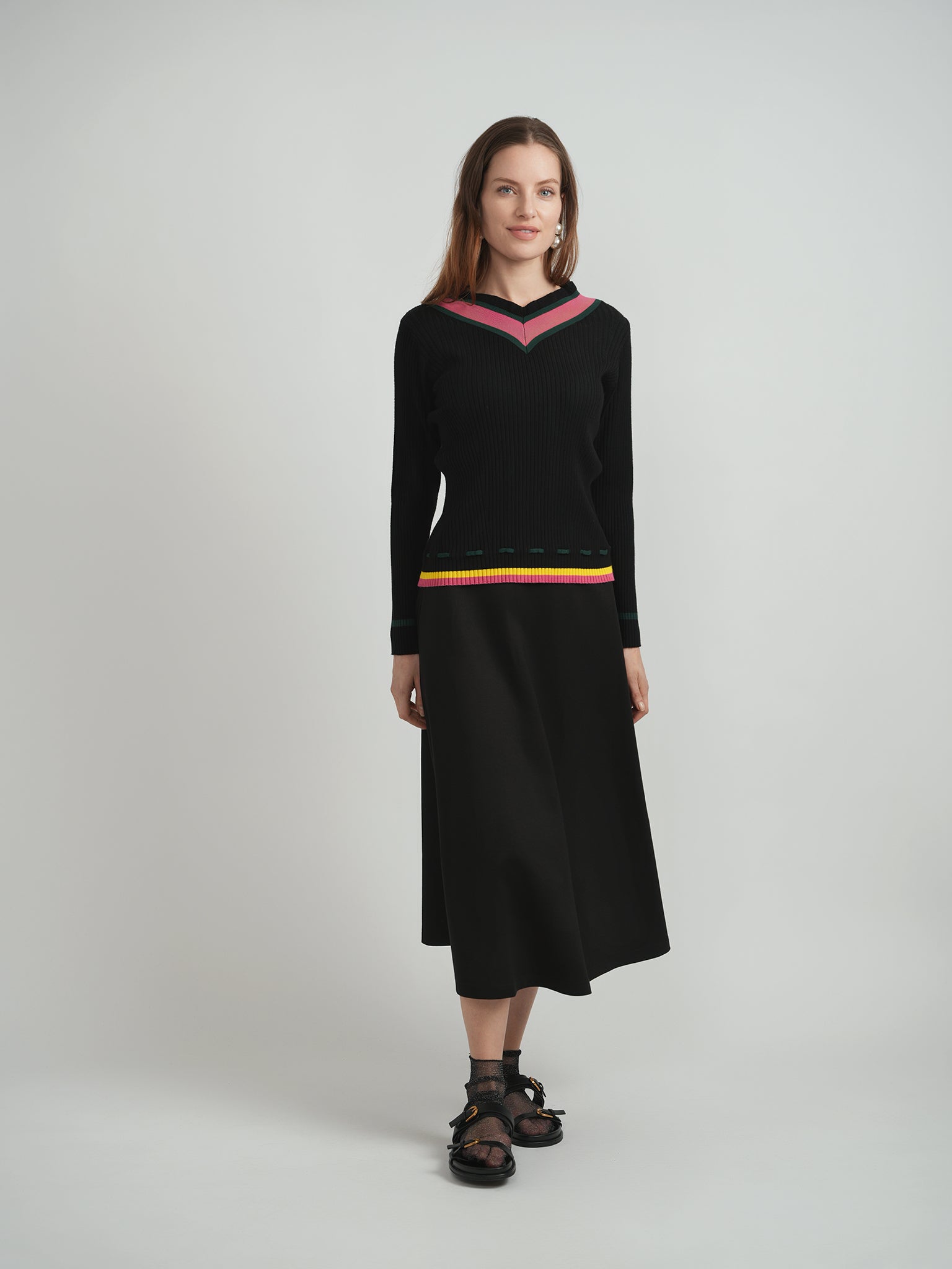 Contrast Paper Bag V Sweater in by Diciannove