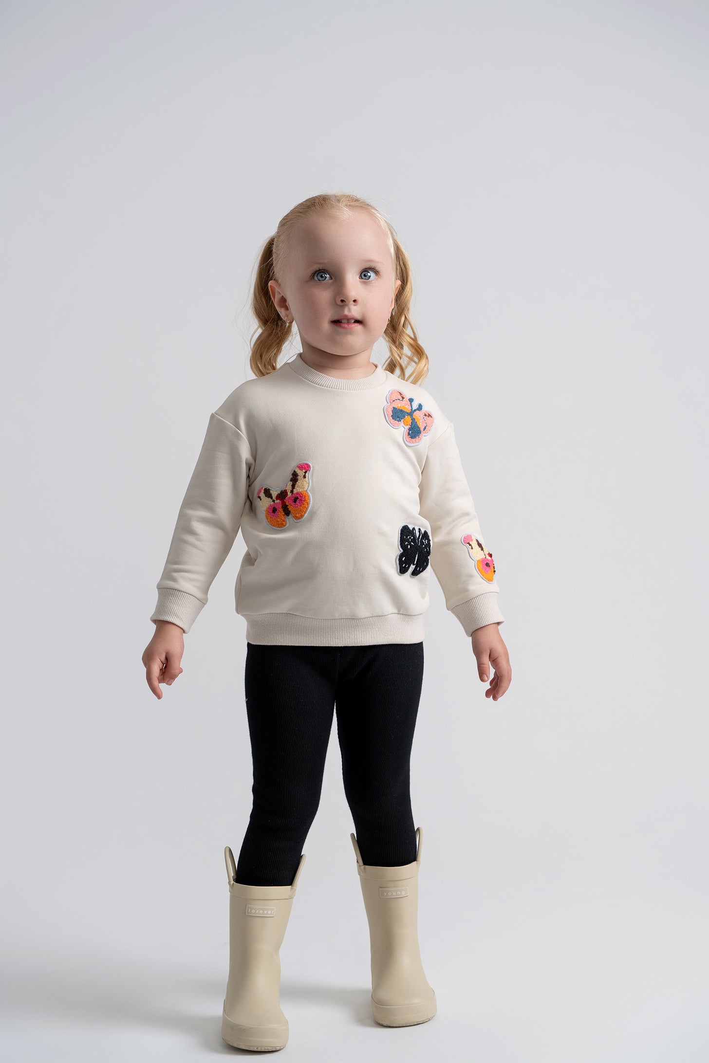 Butterfly Hook Stitch Set in by Charlotte & George