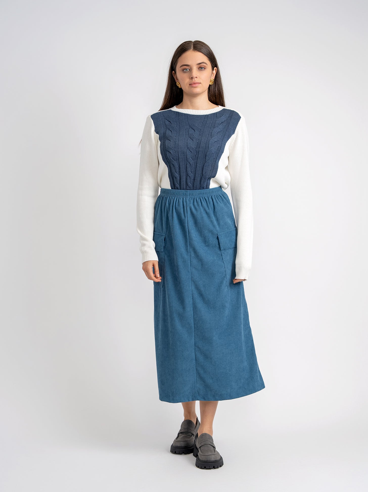 Midi Skirt with Pockets in by Aspect