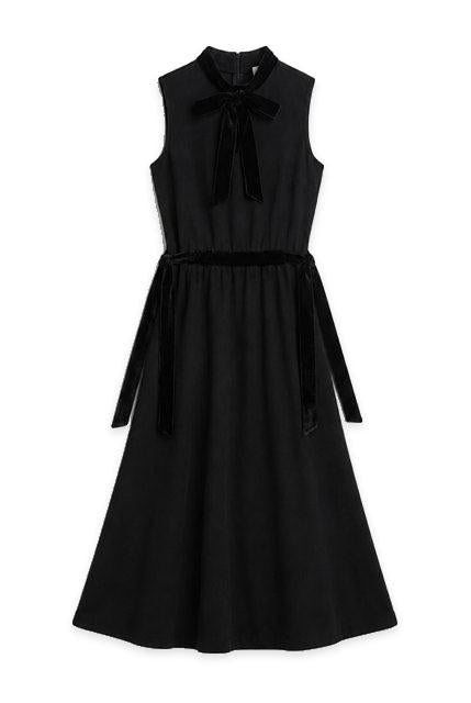Wool Jumper With Velvet Trim in Black by Club Malibu