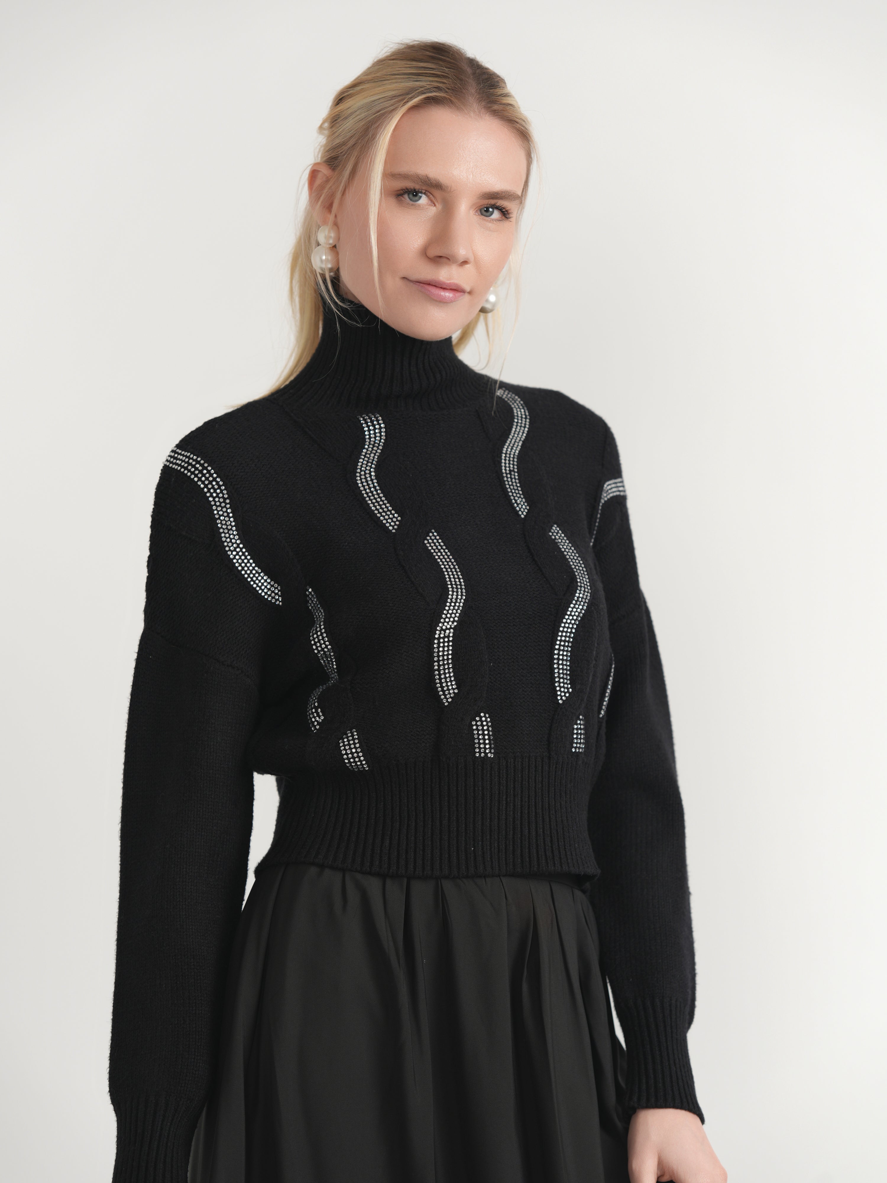 Diamond Sweater in by Coco de la Mour