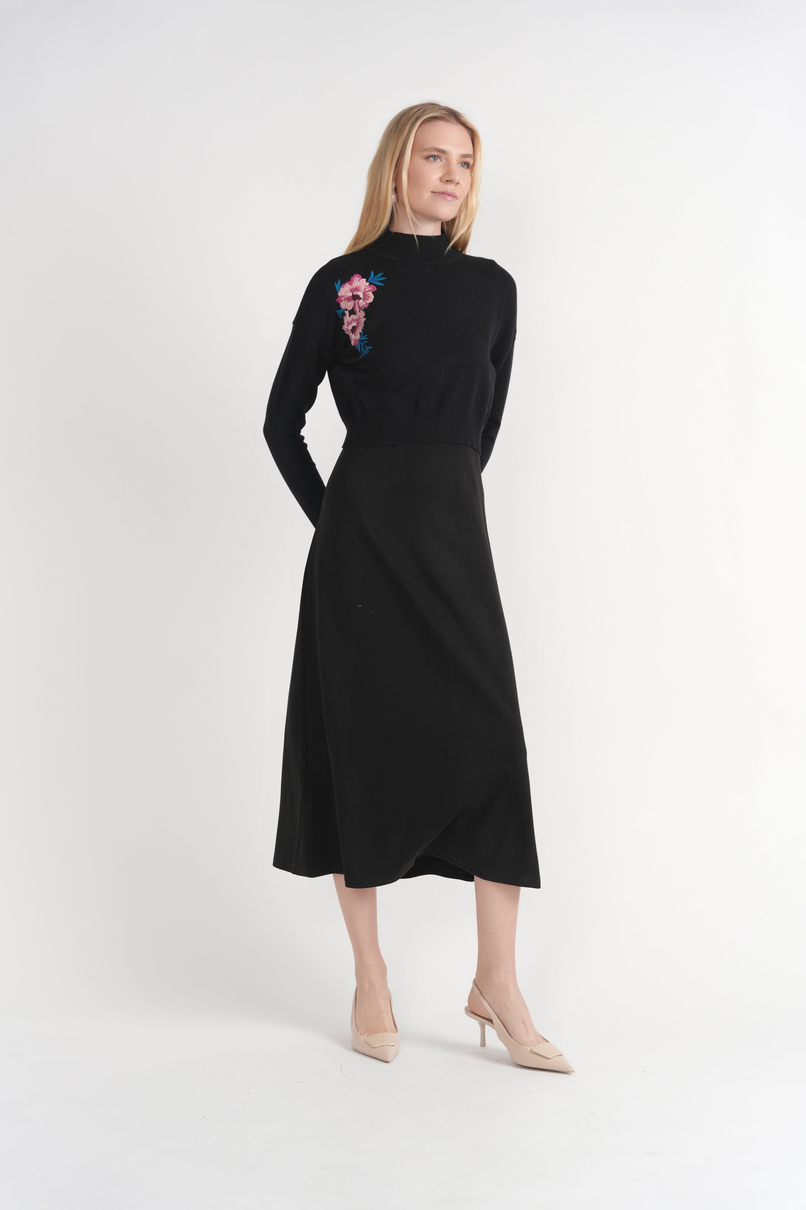 Cropped Embroidered Sweater-Copper Tencel Jumper Combo