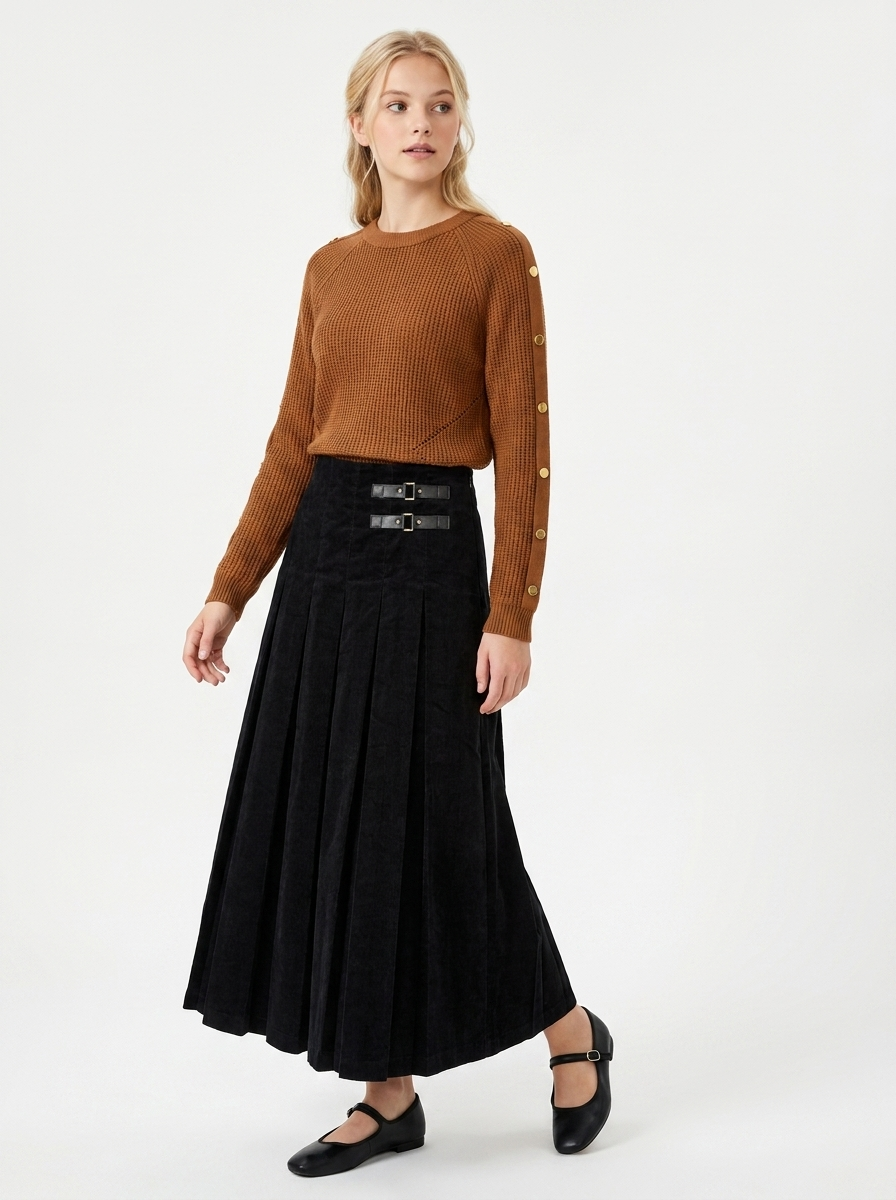Knit Top With Button Trim