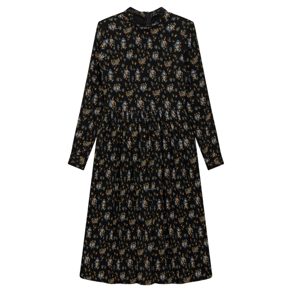 Floral Print Crinkled Dress in Black Floral by Noni