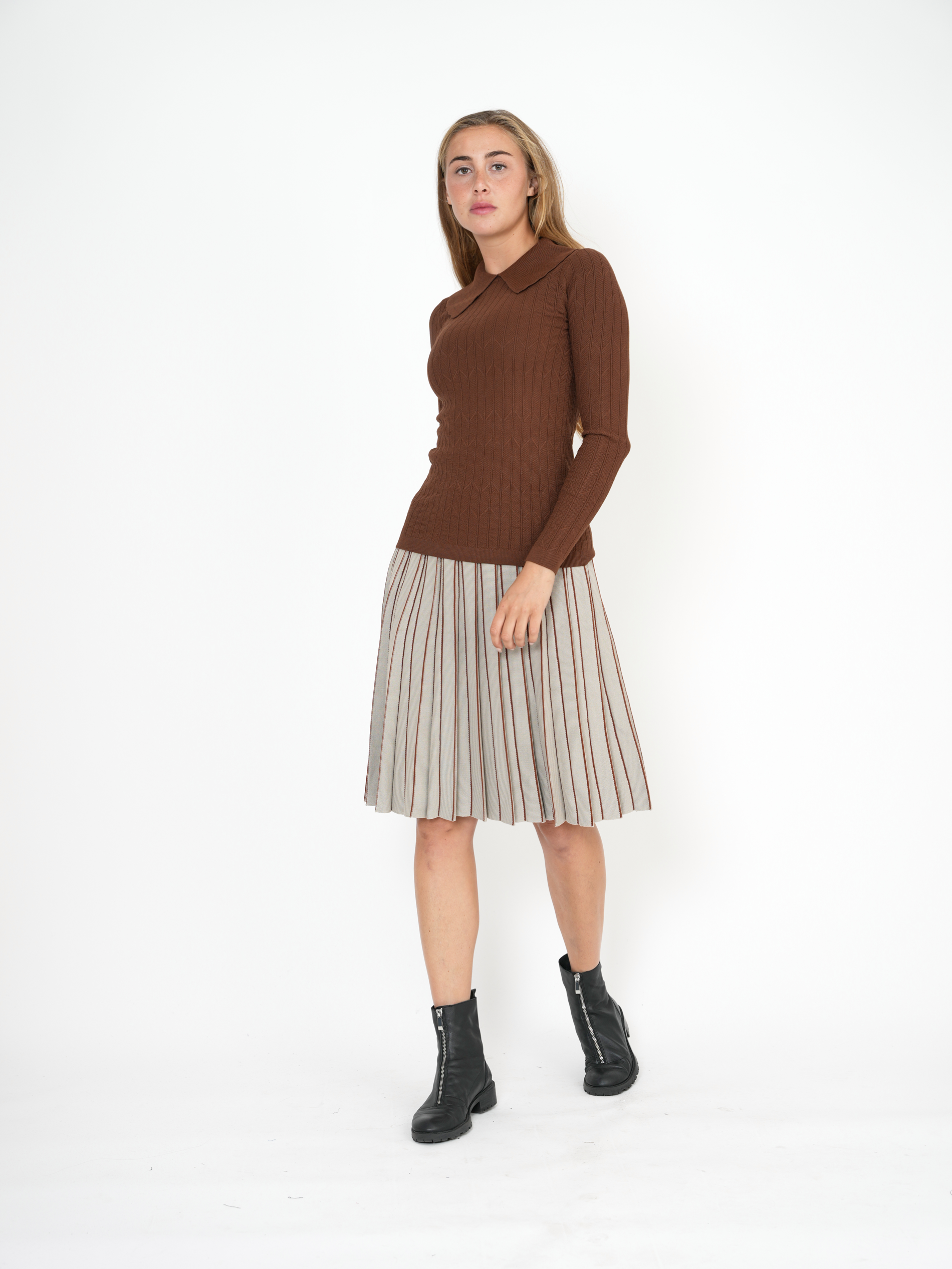 Jersey Kint Pleated Skirt in by Ginger
