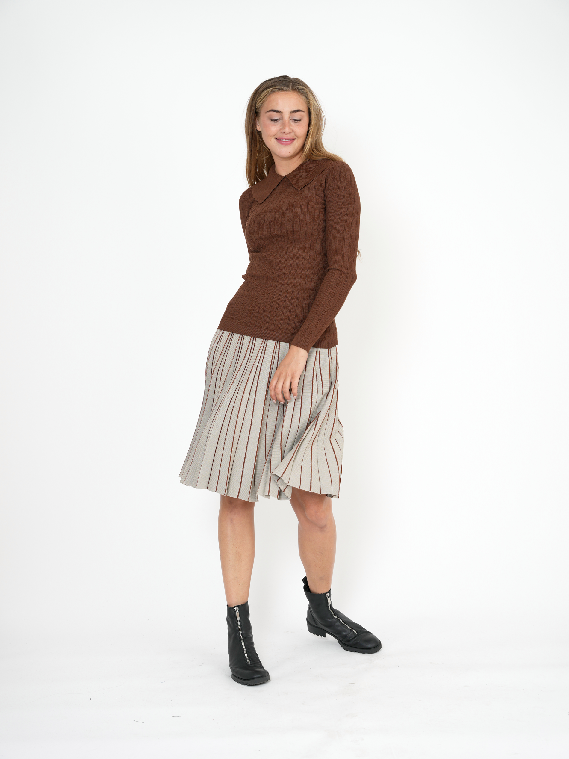 Jersey Kint Pleated Skirt in by Ginger