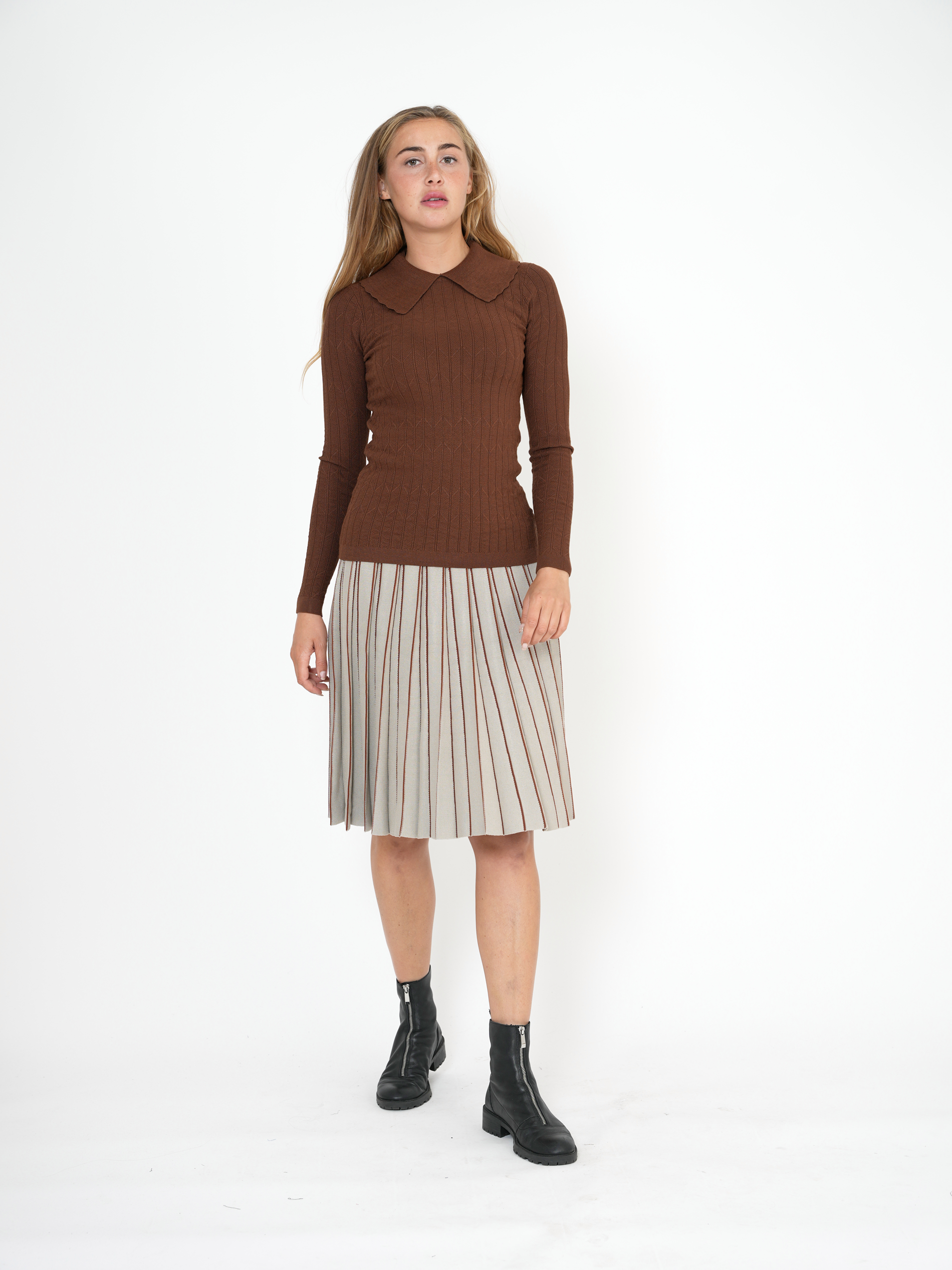 Jersey Kint Pleated Skirt in by Ginger
