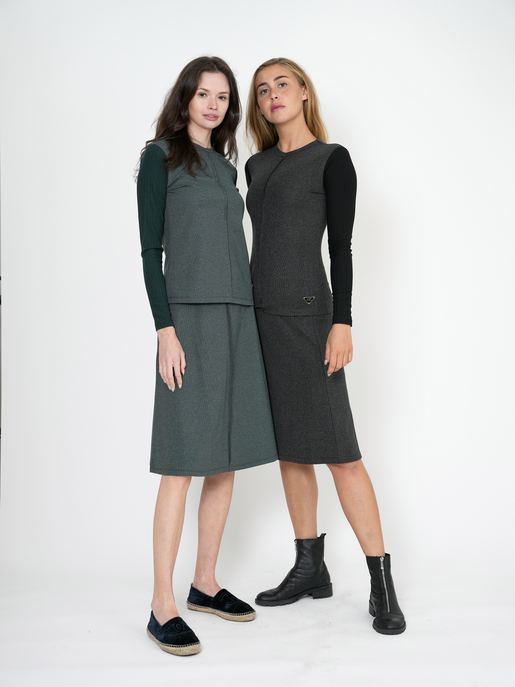 Fine Rib Flare Skirt in by FYI