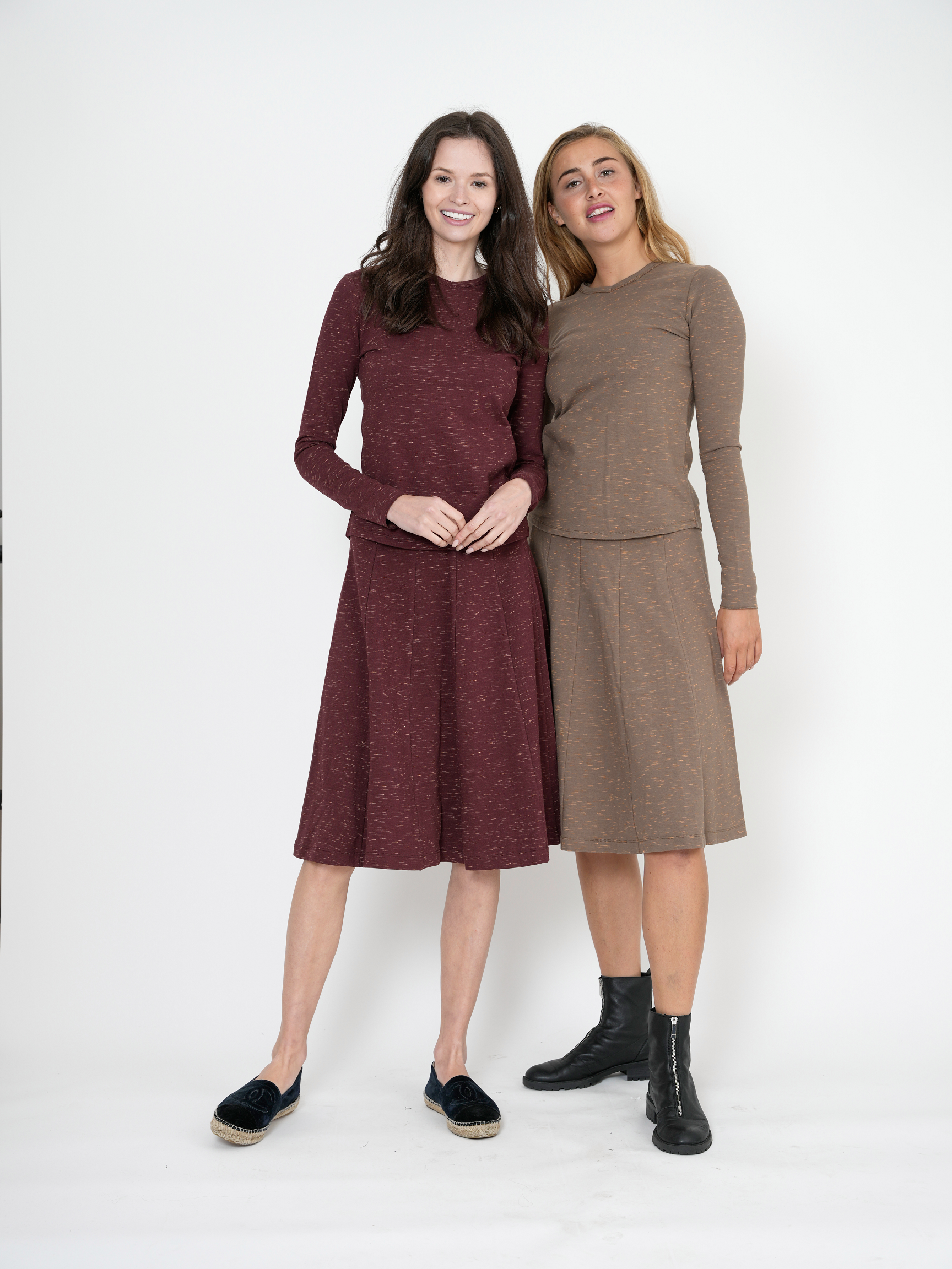 Stretch Mix Panel Skirt in by FYI