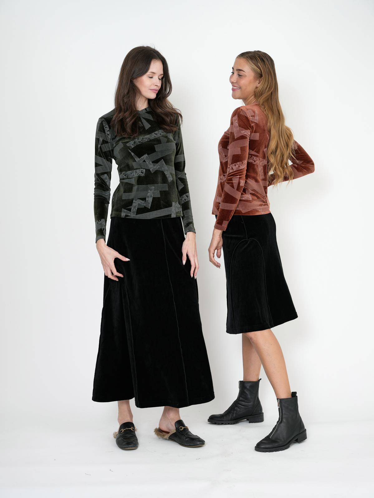 Rib Velour Print Top With V-Neck in by FYI