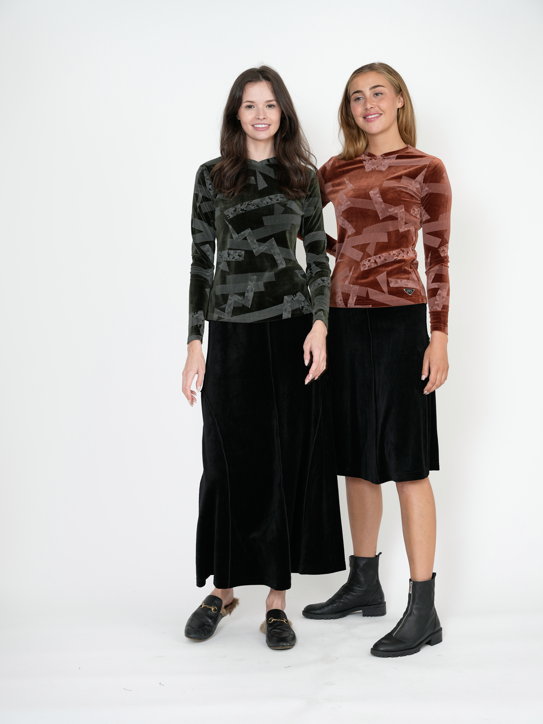 Rib Velour Print Top With V-Neck in by FYI