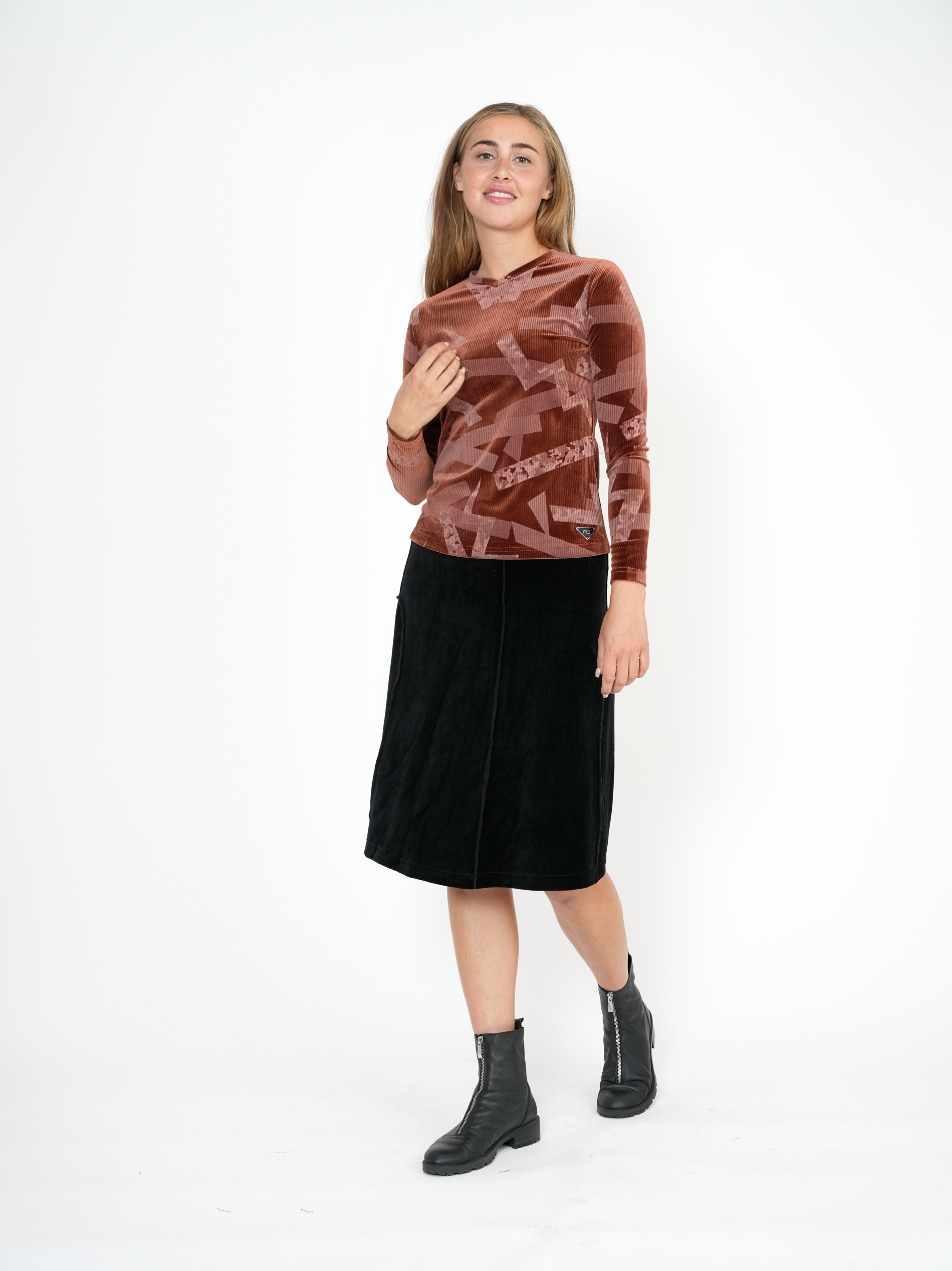 Rib Velour Print Top With V-Neck in by FYI